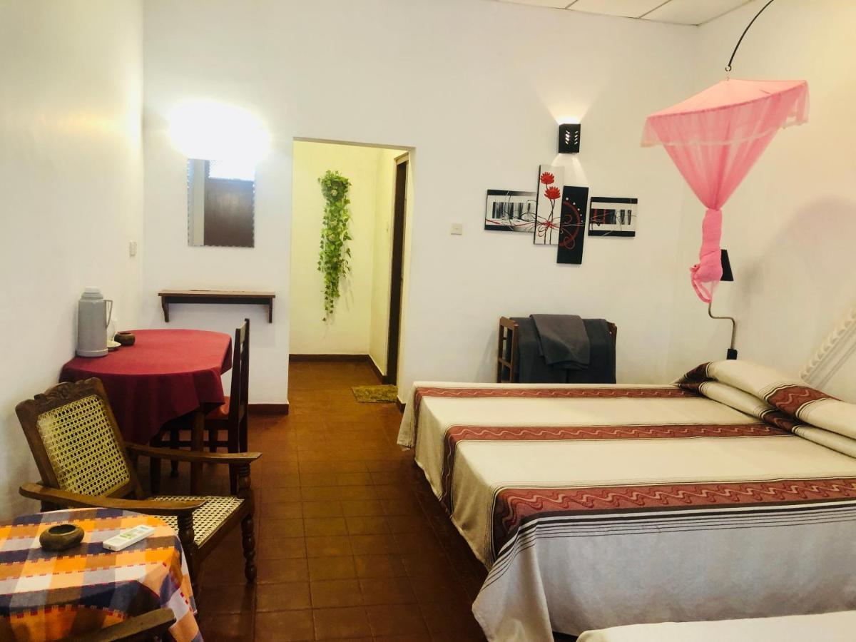 Hotel Hemadan Bentota Exteriér fotografie