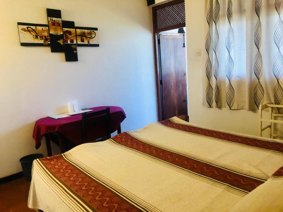 Hotel Hemadan Bentota Exteriér fotografie