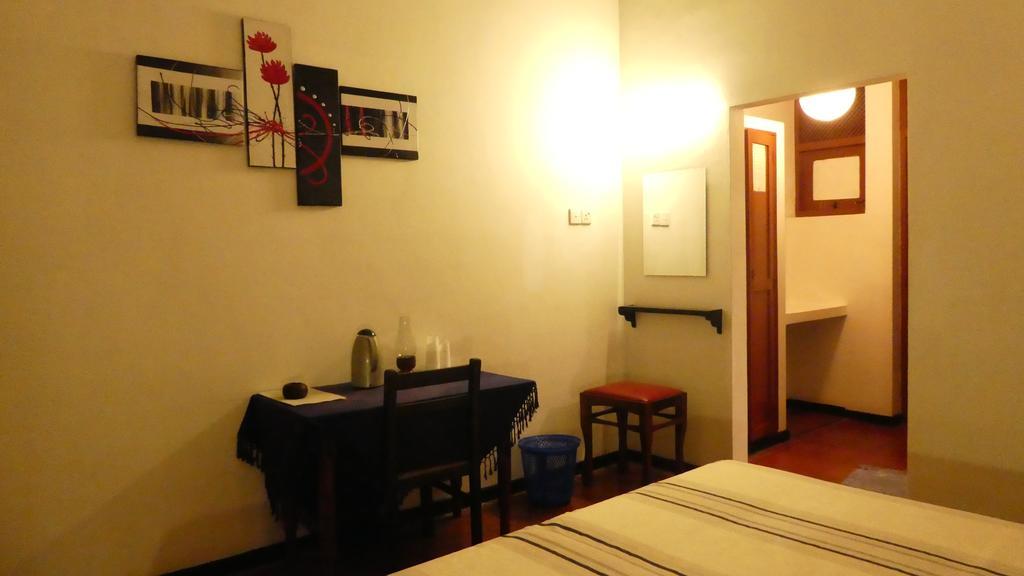 Hotel Hemadan Bentota Exteriér fotografie